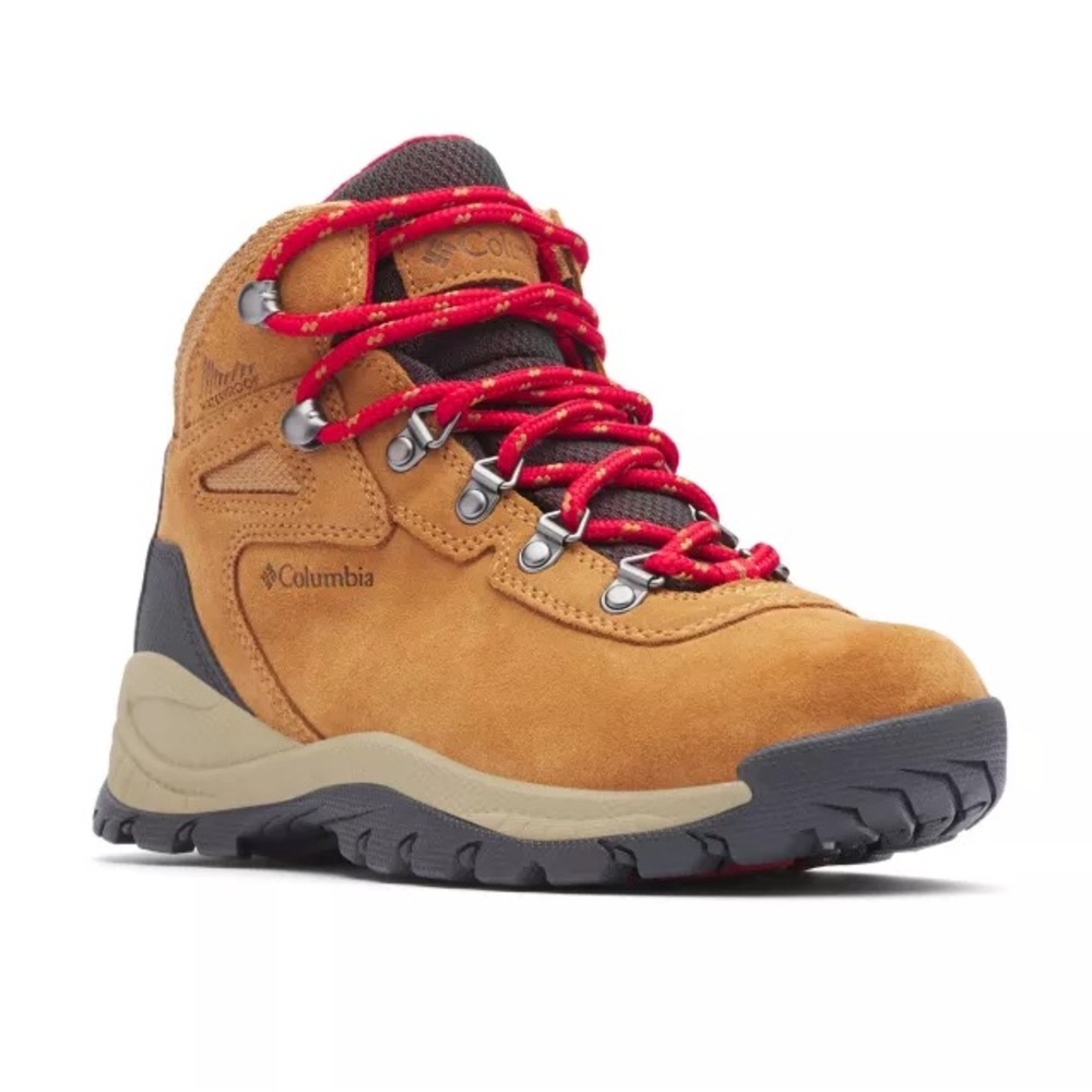 Columbia Women’s Newton Ridge Plus Waterproof Amped Hiking Boot